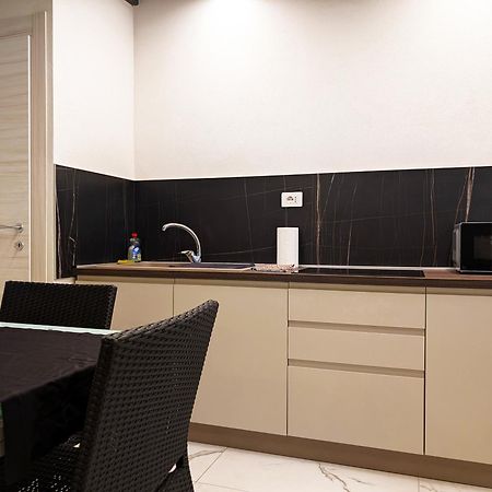 פוסאנו Le Torri Loft Apartment מראה חיצוני תמונה